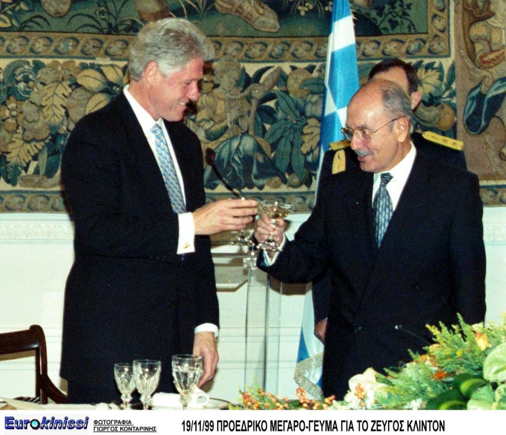 stefanopoulos klinton 1024x880